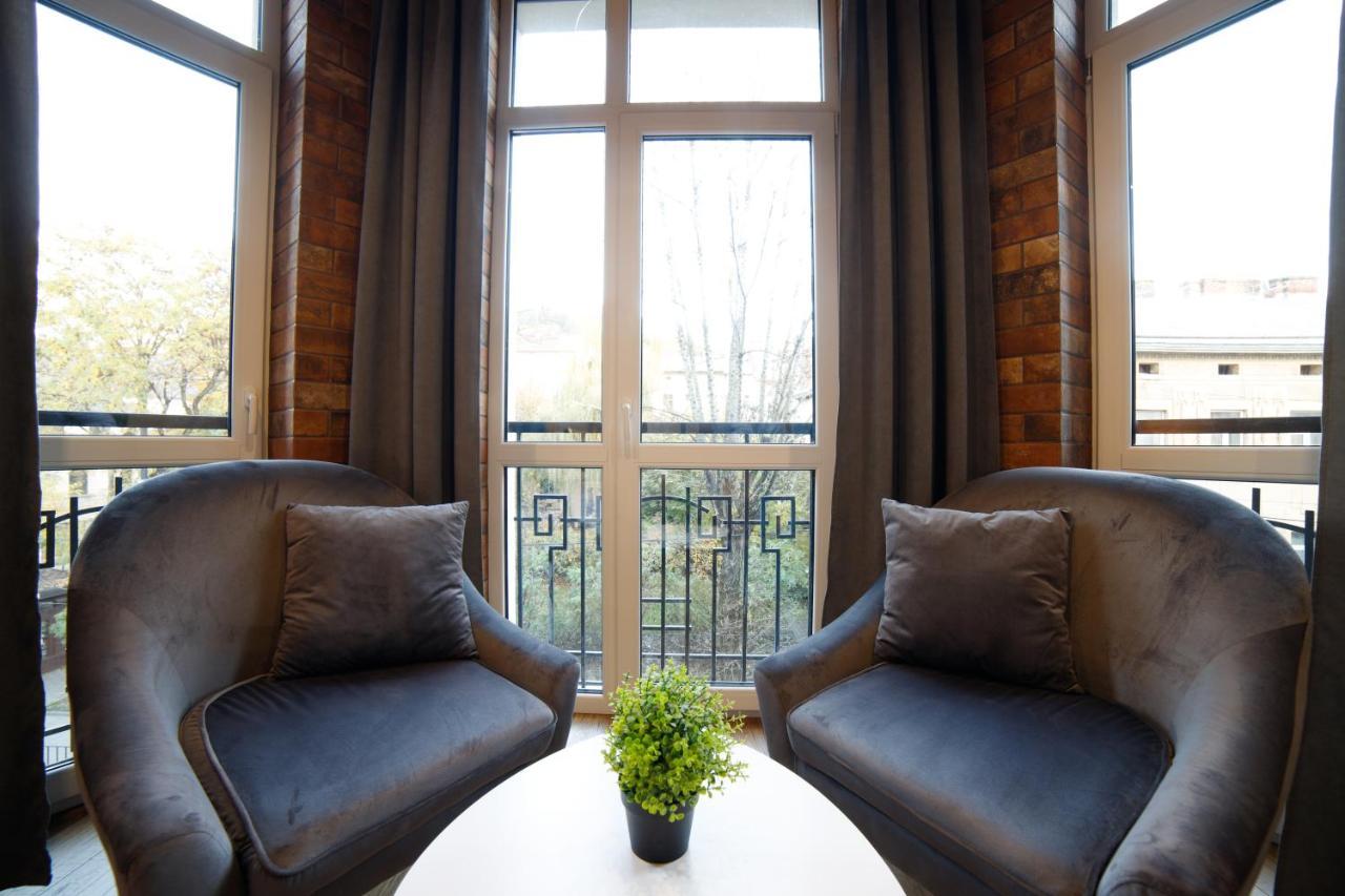 Lux Apartments Lviv Luaran gambar