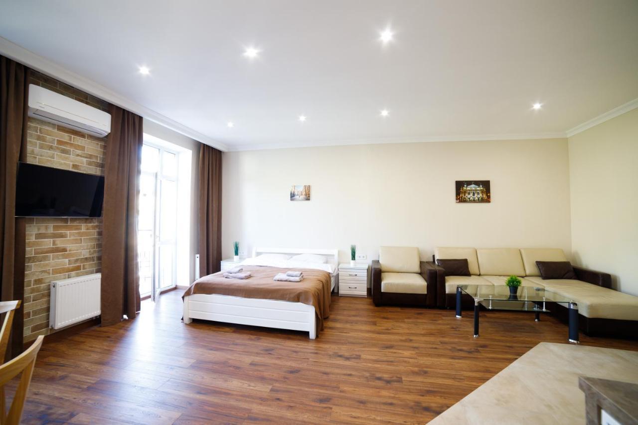 Lux Apartments Lviv Luaran gambar