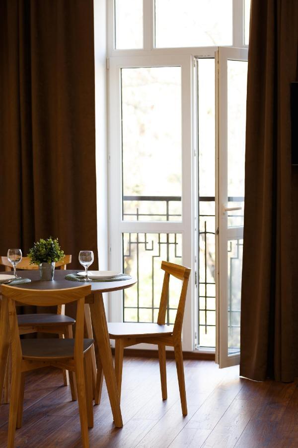 Lux Apartments Lviv Luaran gambar