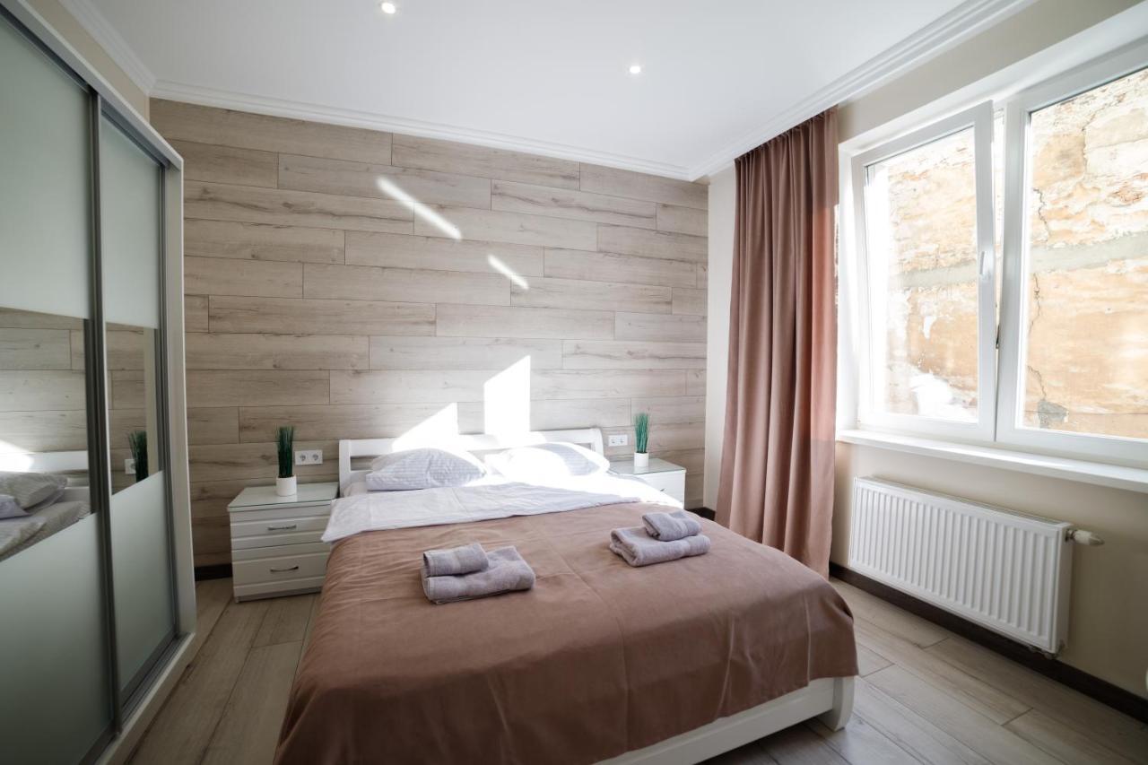 Lux Apartments Lviv Luaran gambar