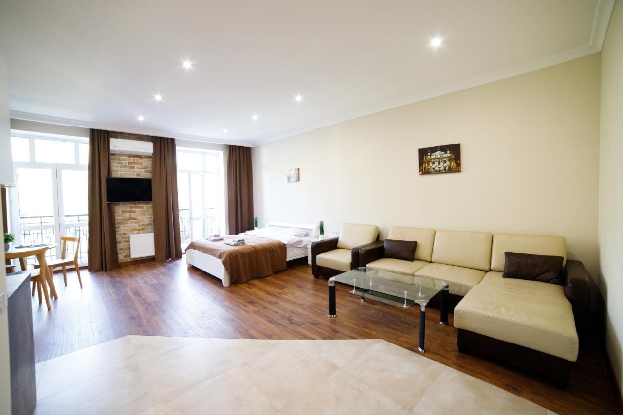 Lux Apartments Lviv Luaran gambar