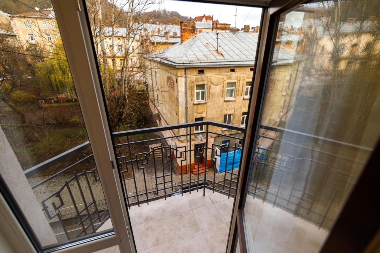 Lux Apartments Lviv Luaran gambar
